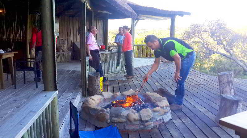 Oyster Bay Lodge Экстерьер фото